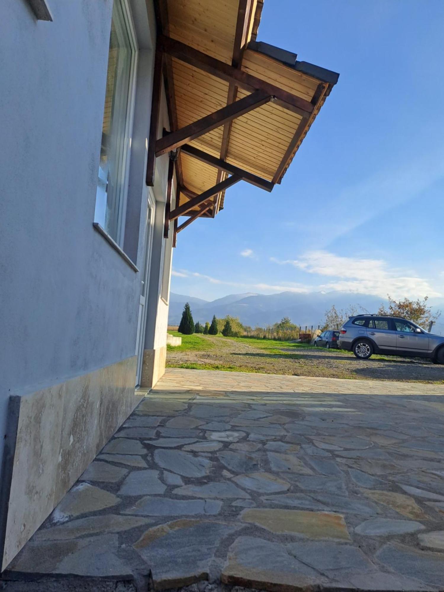 La Izvoare Pensiune-Pastravarie Sâmbăta de Sus Room photo